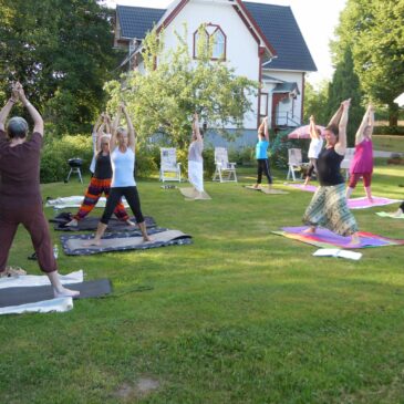 Dags för yoga utomhus – 3 datum i juni